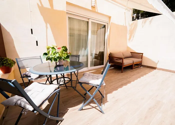 Apartamento Loft Con Terreno Privado Y Parking Compartido - A 800M De Playa Poniente