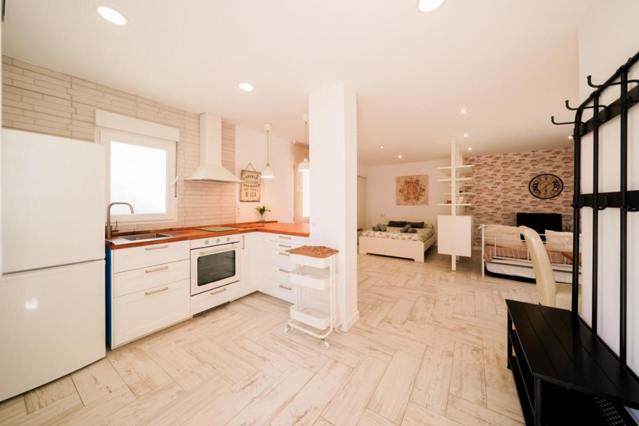 Hébergement de vacances Loft Con Terreno Privado Y Parking Compartido - A 800m De Playa Poniente *
