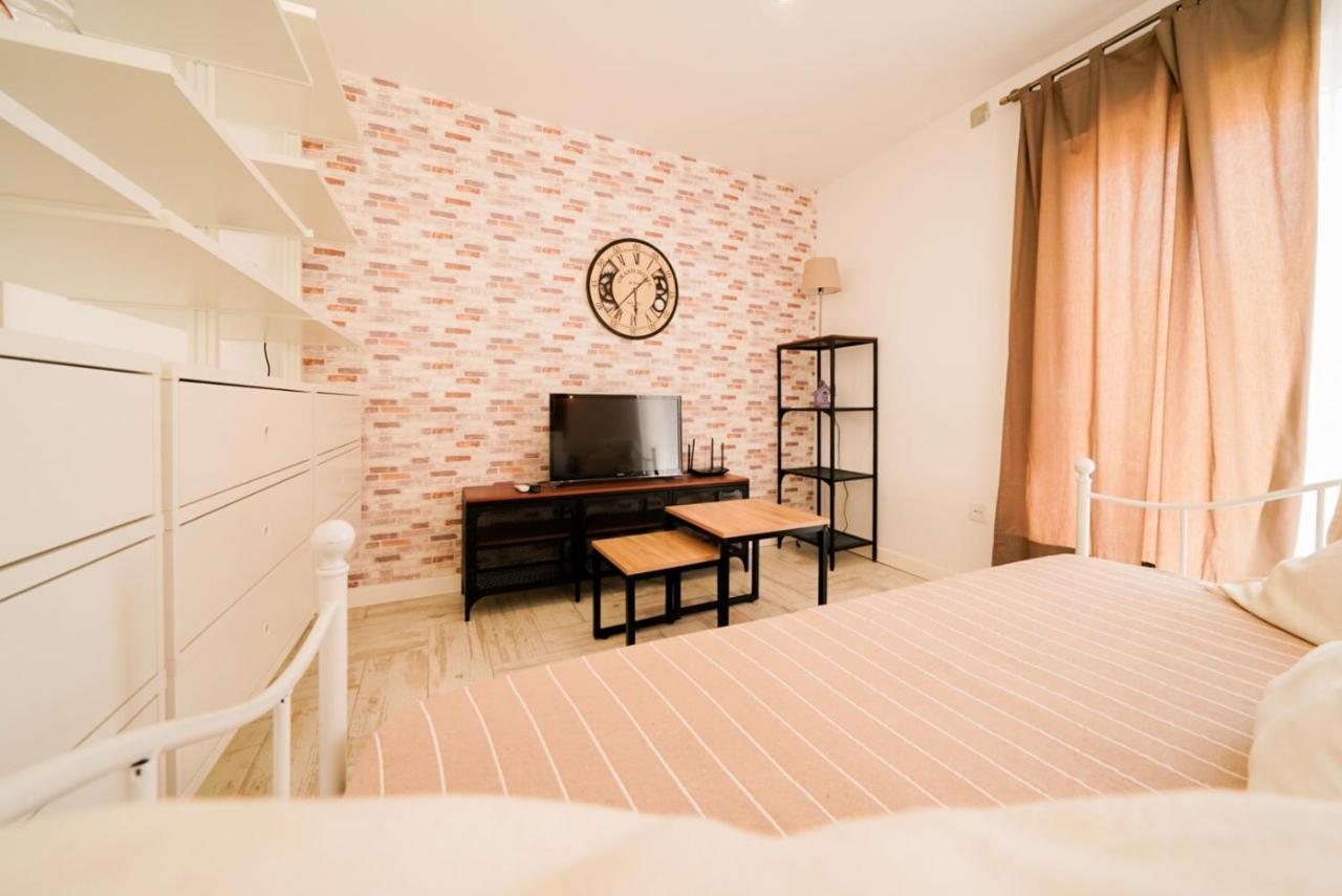 Loft Con Terreno Privado Y Parking Compartido - A 800m De Playa Poniente Holiday home *